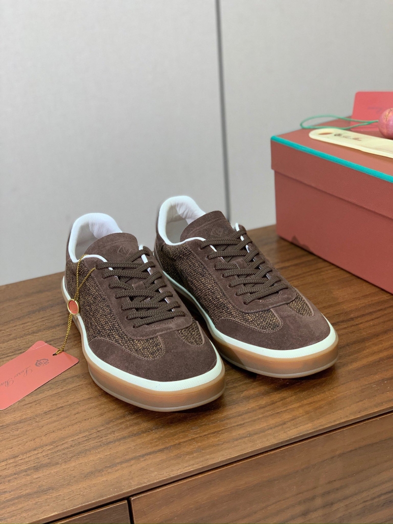 L0r0 P1ana sneakers